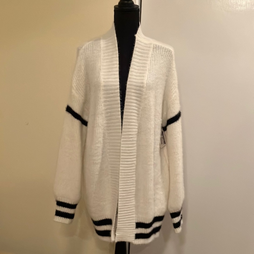🖤🐇2Bella White With Black Stripes Cotton/Acrylic Cardigan Sweater Size L